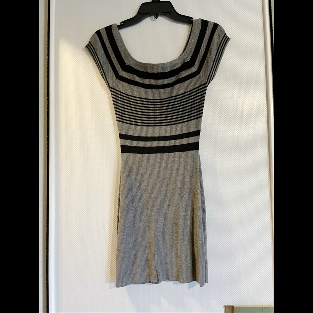 🌸3/$25🌸 Black and Grey Dress